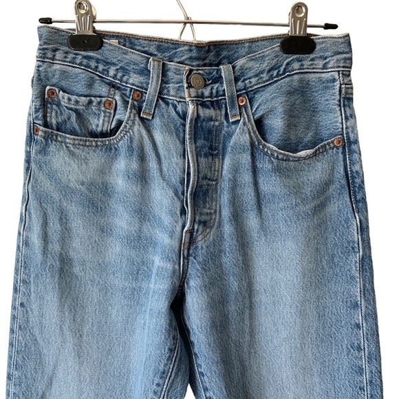 Levi's Premium 501 S High Rise Ankle Medium Wash Denim Jeans Women's Size 26 - Picture 3 of 10
